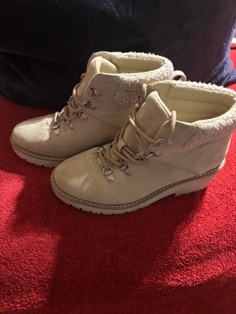 Sonoma Women's Beige Sherpa Shearling Ankle Boots. Size 6.5 Med